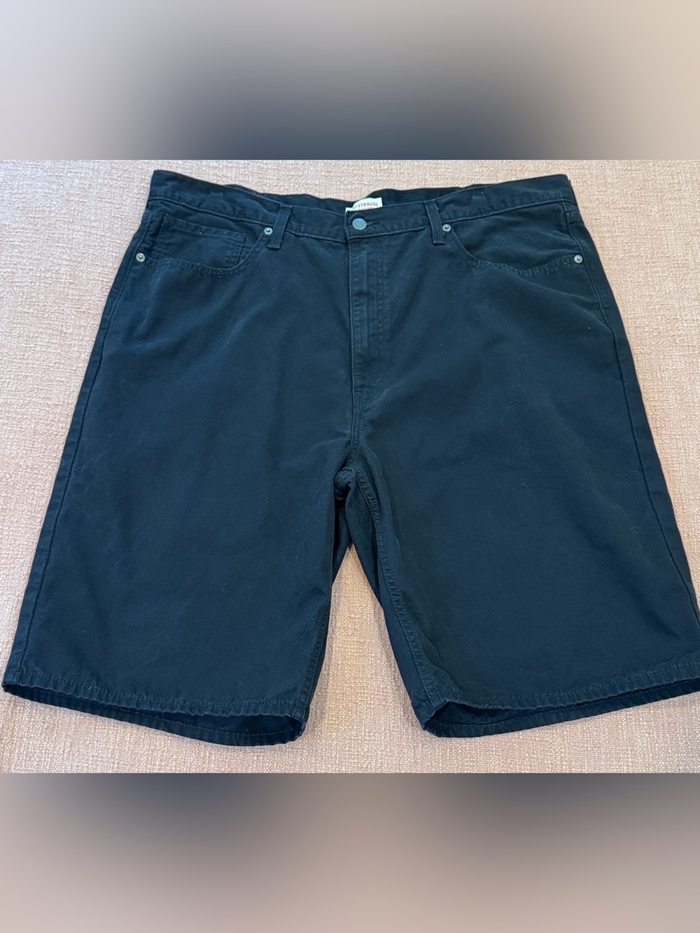 Levis denim Cargo Shorts in Black W41L11